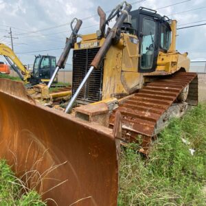 2011 - Caterpillar D6T