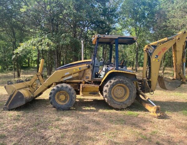 2004 CAT 420D Backhoe